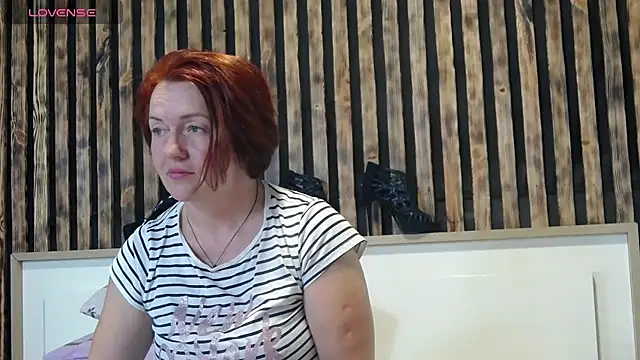 Alis Lovi online show from 10/24/25, 10:11