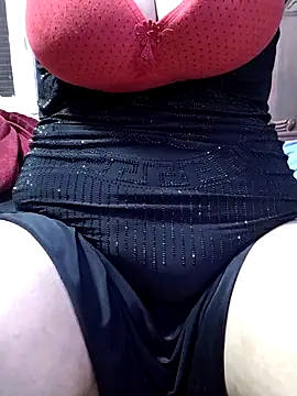 Snapshot of Moza-masriya5 chatting on 11/29/25, 08:01 Moza-masriya5 online show from 11/29/25, 08:01