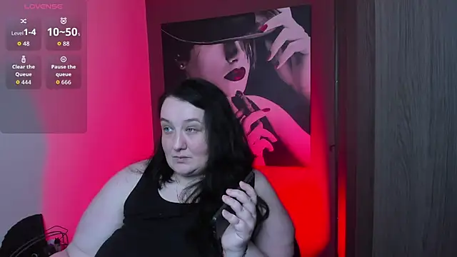 QueenOfHaze online show from 05/11/26, 06:41