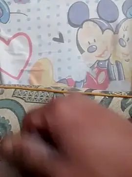 Snapshot of mhmia chatting on 12/22/25, 11:07 mhmia online show from 12/22/25, 11:07