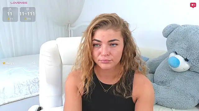 Snapshot of Donna_Sun chatting on 01/29/25, 06:43 Donna Sun online show from 01/29/25, 06:43