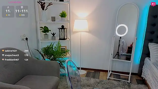 Snapshot of Donna_Sun chatting on 02/21/25, 09:45 Donna Sun online show from 02/21/25, 09:45