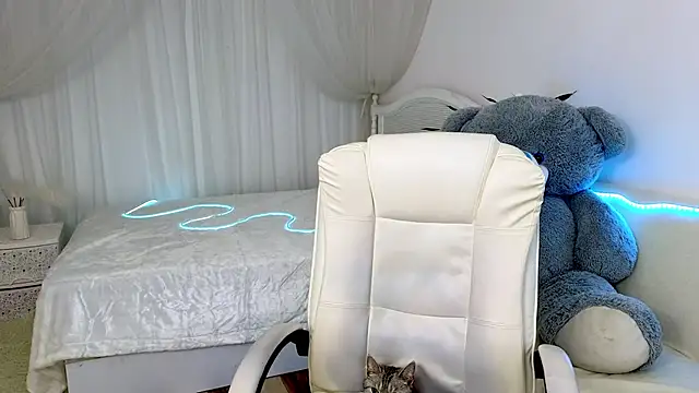 Snapshot of Donna_Sun chatting on 03/09/25, 05:44 Donna Sun online show from 03/09/25, 05:44