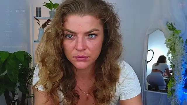 Snapshot of Donna_Sun chatting on 03/08/26, 05:44 Donna Sun online show from 03/08/26, 05:44