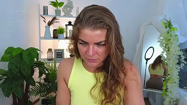 Snapshot of Donna_Sun chatting on 03/25/26, 01:17 Donna Sun online show from 03/25/26, 01:17