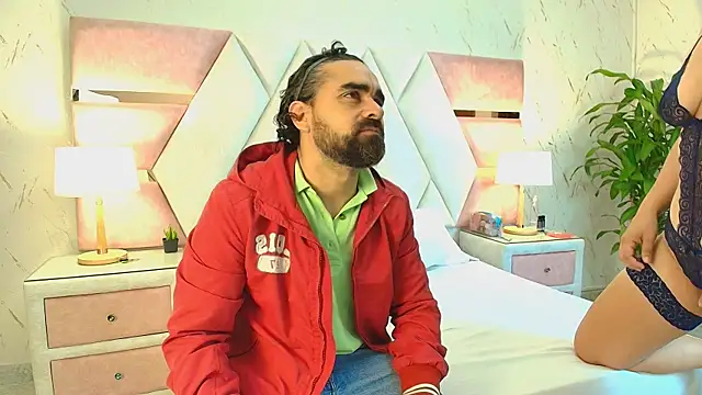 Snapshot of anastasia_marco chatting on 02/13/25, 12:21 anastasia marco online show from 02/13/25, 12:21