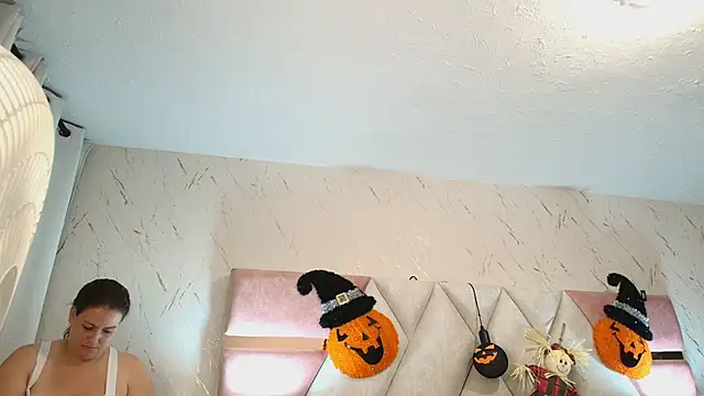 Snapshot of anastasia_marco chatting on 10/23/25, 12:48 anastasia marco online show from 10/23/25, 12:48