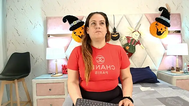 Snapshot of anastasia_marco chatting on 10/30/25, 12:28 anastasia marco online show from 10/30/25, 12:28