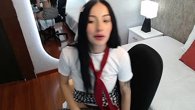 Snapshot of CattyMoon chatting on 03/22/25, 08:37 CattyMoon online show from 03/22/25, 08:37