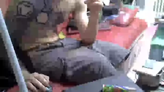 Snapshot of Damn_bro23 chatting on 07/14/26, 10:21 Damn bro23 online show from 07/14/26, 10:21