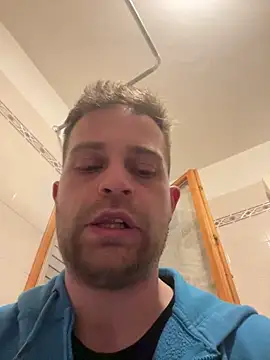 Snapshot of Sborratore1092 chatting on 02/05/25, 04:06 Sborratore1092 online show from 02/05/25, 04:06