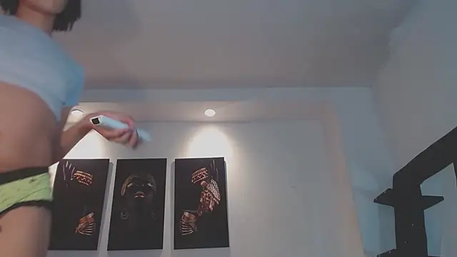 Snapshot of kaiataylor chatting on 09/12/25, 05:51 kaiataylor online show from 09/12/25, 05:51