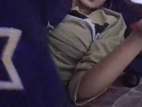 AKANSHA 7 online show from 11/18/25, 07:35