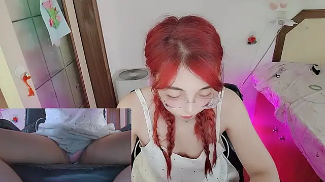 Snapshot of Song_99 chatting on 06/25/26, 06:18 Song 99 online show from 06/25/26, 06:18