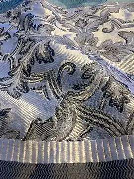 luiriv04 online show from 02/09/25, 07:38