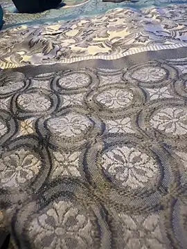 luiriv04 online show from 02/11/25, 07:02