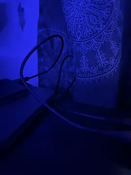 luiriv04 online show from 03/14/25, 08:42