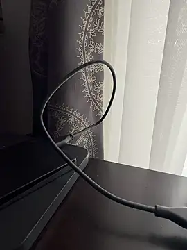 luiriv04 online show from 03/23/25, 12:26