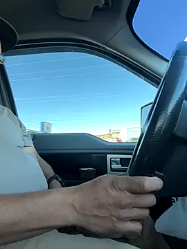 luiriv04 online show from 10/01/25, 11:00