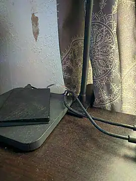 luiriv04 online show from 10/04/25, 09:57