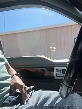 luiriv04 online show from 10/20/25, 06:19