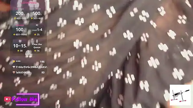 Snapshot of PRIYANKAUAE chatting on 10/06/25, 12:35 PRIYANKAUAE online show from 10/06/25, 12:35