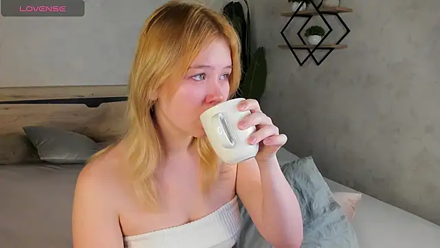 Amy Kimberlly online show from 10/17/25, 12:14