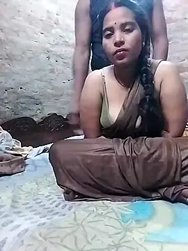 Snapshot of Simrandeshipp chatting on 01/26/25, 05:13 Simrandeshipp online show from 01/26/25, 05:13