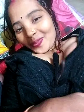 Snapshot of Simrandeshipp chatting on 02/01/25, 07:23 Simrandeshipp online show from 02/01/25, 07:23