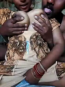 Snapshot of Simrandeshipp chatting on 02/04/25, 06:04 Simrandeshipp online show from 02/04/25, 06:04