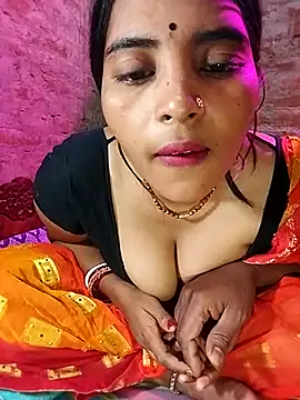 Snapshot of Simrandeshipp chatting on 03/11/25, 07:14 Simrandeshipp online show from 03/11/25, 07:14