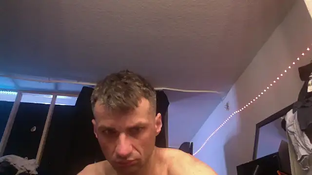 Snapshot of sexyhotstud12 chatting on 02/19/25, 11:57 sexyhotstud12 online show from 02/19/25, 11:57