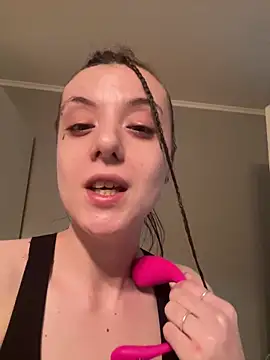 Snapshot of bunnythetailor chatting on 01/30/25, 05:49 bunnythetailor online show from 01/30/25, 05:49