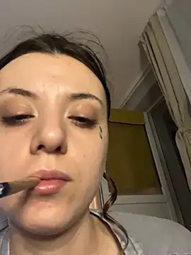 Snapshot of bunnythetailor chatting on 02/04/25, 12:29 bunnythetailor online show from 02/04/25, 12:29