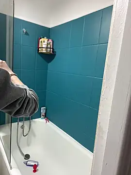 Snapshot of bunnythetailor chatting on 02/05/25, 01:11 bunnythetailor online show from 02/05/25, 01:11