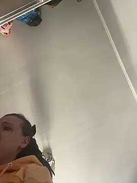 Snapshot of bunnythetailor chatting on 02/27/26, 11:10 bunnythetailor online show from 02/27/26, 11:10