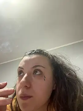 Snapshot of bunnythetailor chatting on 03/01/26, 04:36 bunnythetailor online show from 03/01/26, 04:36