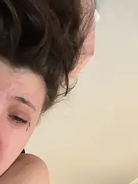 Snapshot of bunnythetailor chatting on 03/08/26, 11:25 bunnythetailor online show from 03/08/26, 11:25