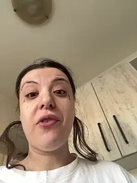 Snapshot of bunnythetailor chatting on 03/14/26, 03:50 bunnythetailor online show from 03/14/26, 03:50