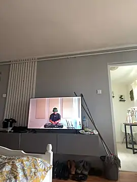 Snapshot of bunnythetailor chatting on 04/04/26, 06:33 bunnythetailor online show from 04/04/26, 06:33