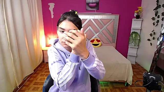 Sofii cutee online show from 03/14/25, 02:30