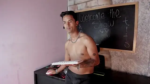 Nikki and Mayk online show from 03/04/25, 05:42