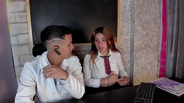 Nikki and Mayk online show from 03/11/25, 03:05