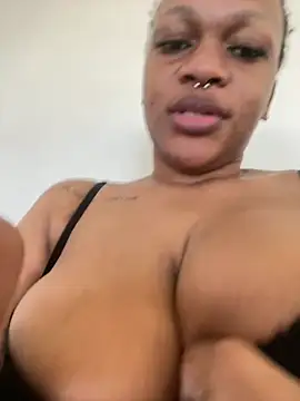 Boneca25 online show from 05/02/26, 11:37