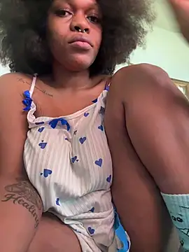 Boneca25 online show from 06/09/26, 10:27