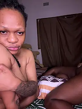 Boneca25 online show from 06/21/26, 07:49