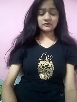 Snapshot of Tanu-00 chatting on 09/24/25, 03:54 Tanu-00 online show from 09/24/25, 03:54