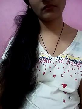 Snapshot of Tanu-00 chatting on 10/04/25, 04:05 Tanu-00 online show from 10/04/25, 04:05