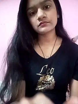 Snapshot of Tanu-00 chatting on 11/05/25, 01:44 Tanu-00 online show from 11/05/25, 01:44