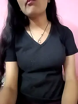 Snapshot of Tanu-00 chatting on 12/04/25, 07:00 Tanu-00 online show from 12/04/25, 07:00